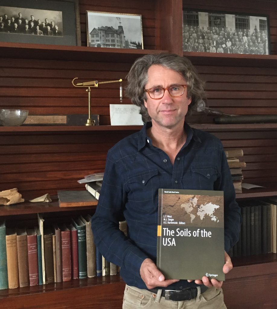 The Soils of the USA - Alfred Hartemink